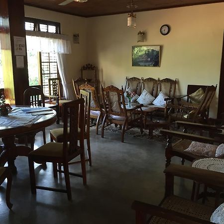 Lake Bungalow Hotel Kandy Esterno foto