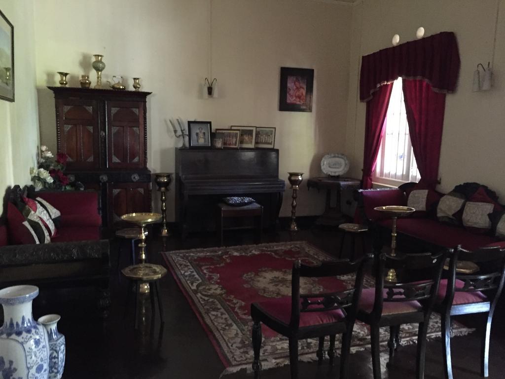 Lake Bungalow Hotel Kandy Esterno foto