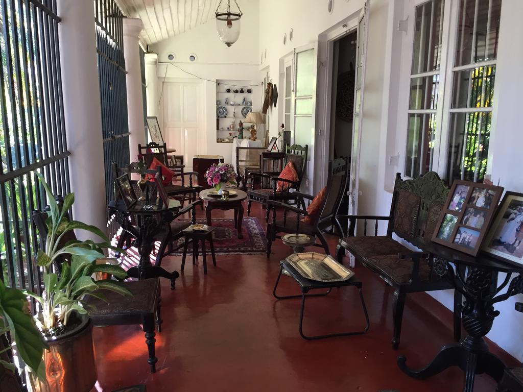 Lake Bungalow Hotel Kandy Esterno foto